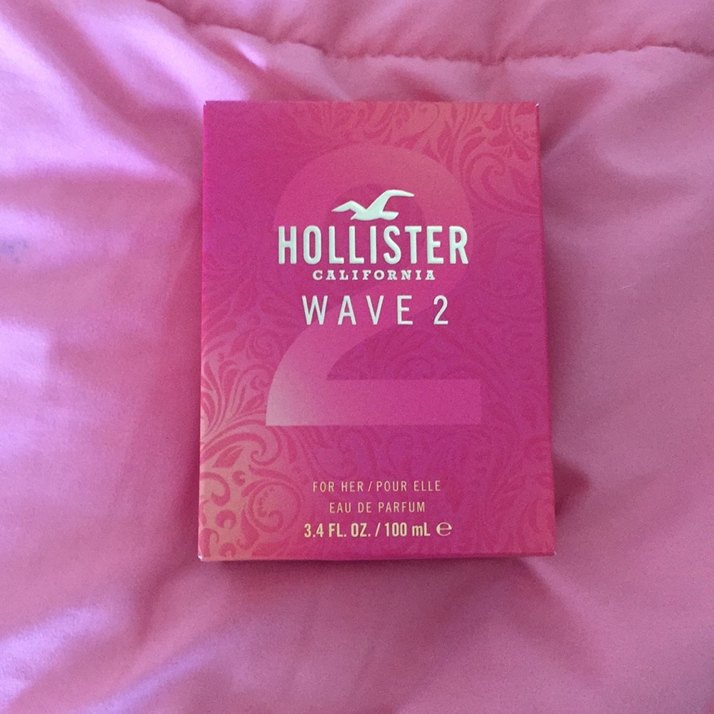 NIB HOLLISTER WAVE 2 PERFUME